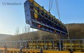 Sistem de plăci de împingere pentru producția de beton prefabricat